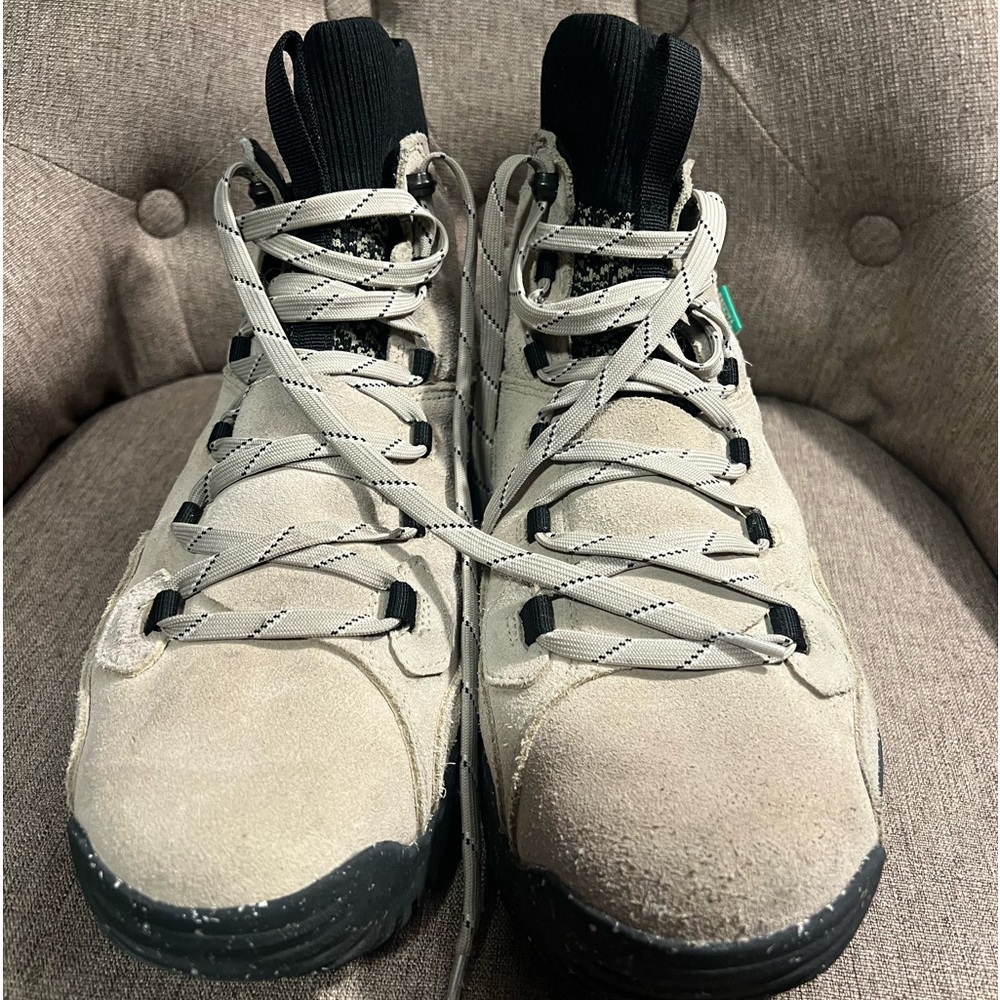 North face men’s hiking boot. Good condition. Size 11.